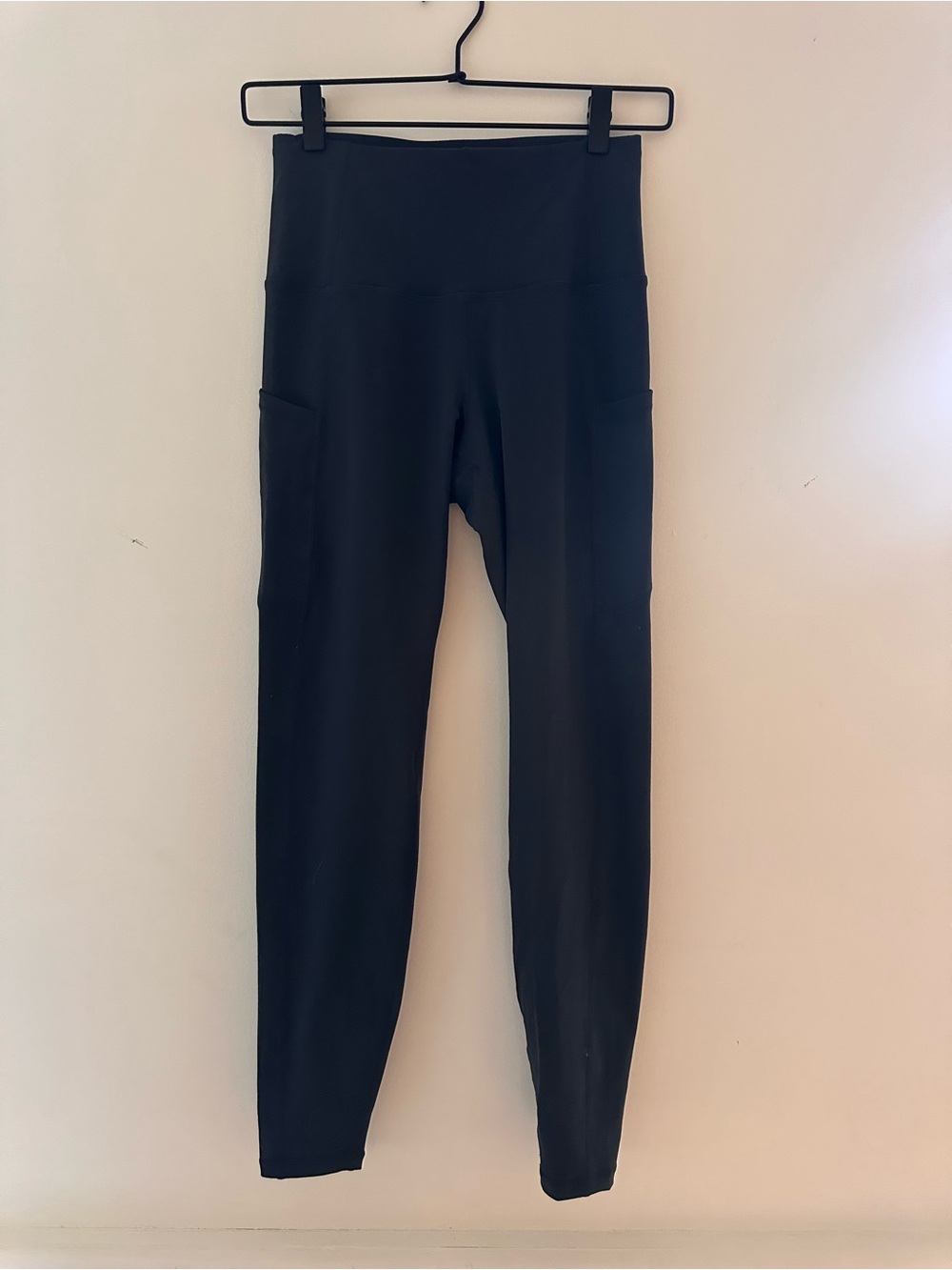 THE GYM PEOPLE Black High Waist Pocket Leggings Size Small